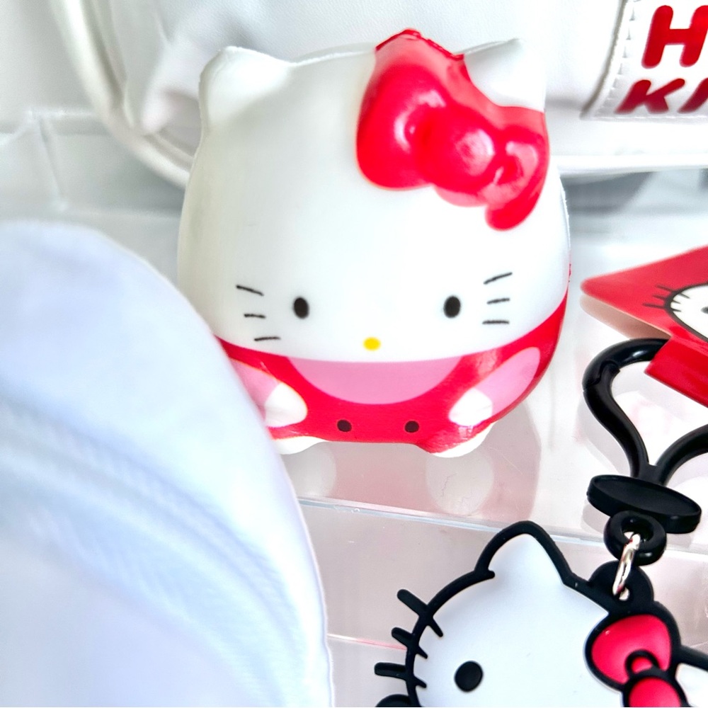 ❤️(HK317) Hello Kitty Adorable 6-Piece Backpack Bundle! - Picture 9 of 13